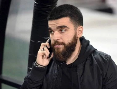 «Έκρηξη» Σαββίδη: «Σε όλα τα ματς ξένους διαιτητές – Είτε το θέλετε είτε όχι δικό μας το πρωτάθλημα» (φώτο)